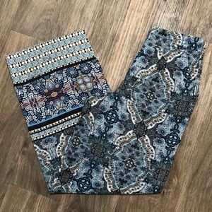 Forever 21 Super Soft Floral Pants